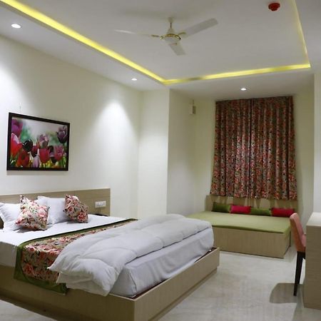 Hotel Grand Vasaante Bhilwara Esterno foto