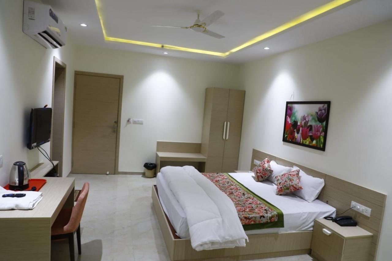 Hotel Grand Vasaante Bhilwara Esterno foto